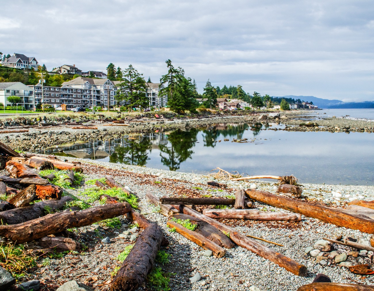 Photo of Campbell River shoreline and ocean front homes